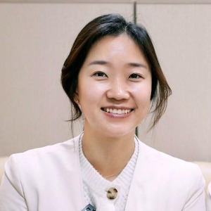 Speaker at Conference - Ahkyung Park