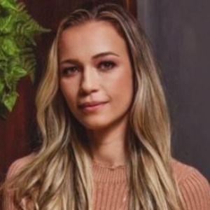 Speaker at Conference - Suellen Zava