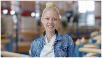 Speaker at Conference - Sarah Kroechert